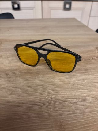 Occhiali da sole uomo neri con lenti gialle