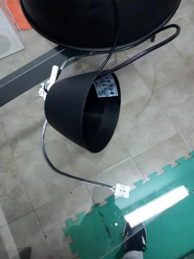 Lámpara de techo negra