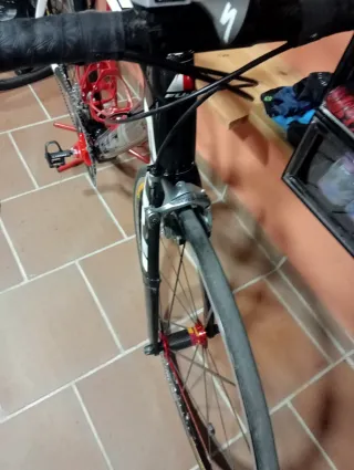 Bicicleta Carretera Fuji SST 1.0. Talla 53