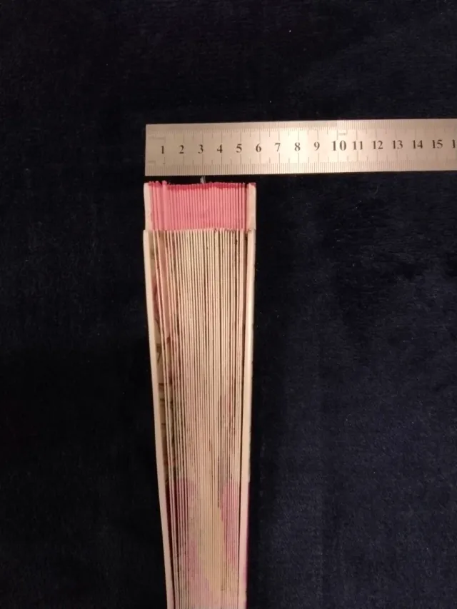 Abanico Frida Kahlo Rosa con Gato Negro