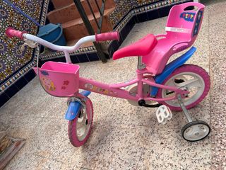 Bicicleta niña Peppa Pig con ruedines y cesta