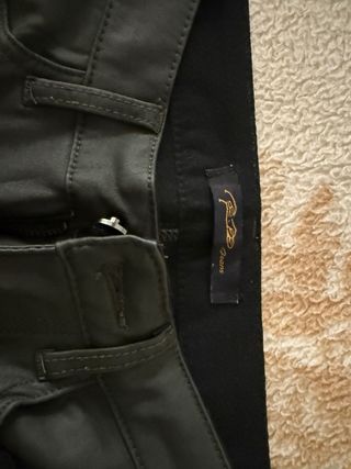 Pantalones de cuero verde oliva