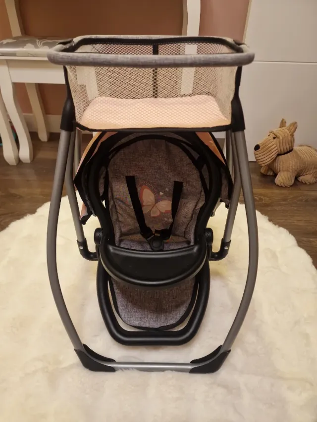 Trona balancín para bebé de juguete