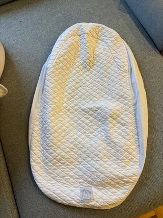 Nido Red Castle Cocoonababy ergonómico con fundas