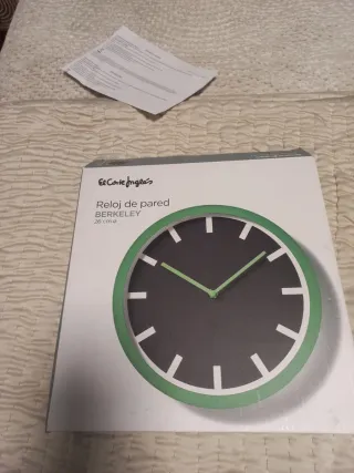 Reloj de pared moderno