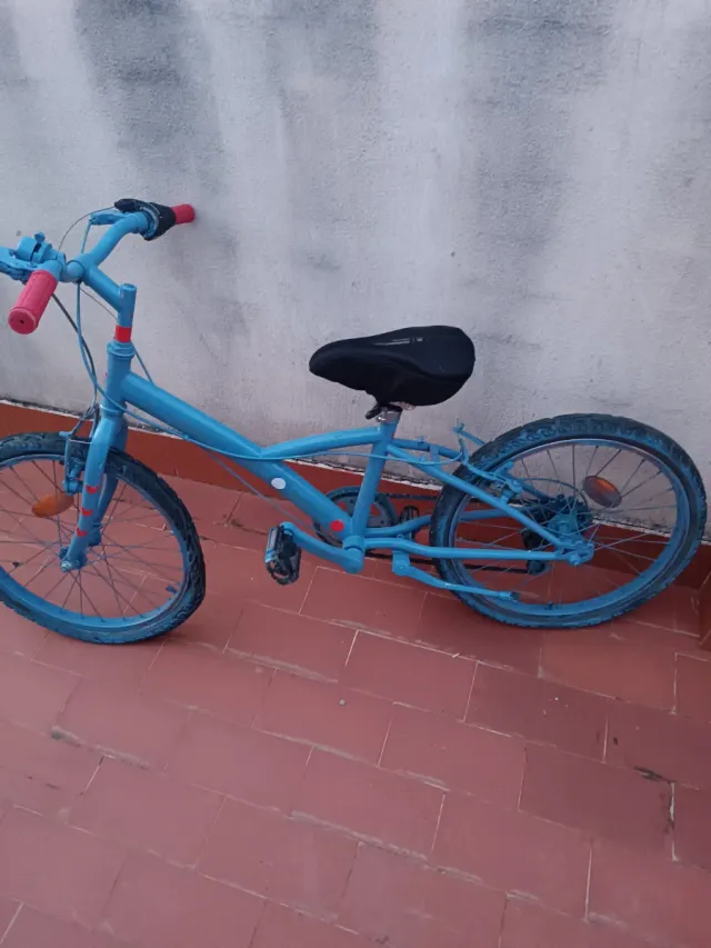 Bicicleta infantil azul