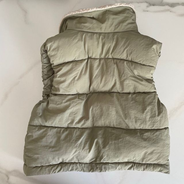 Chaleco Zara niño verde oliva