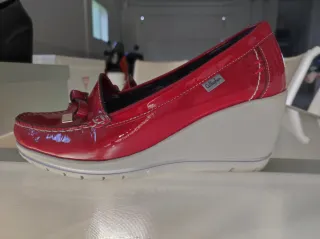 Zapatos Callaghan charol rojos mujer