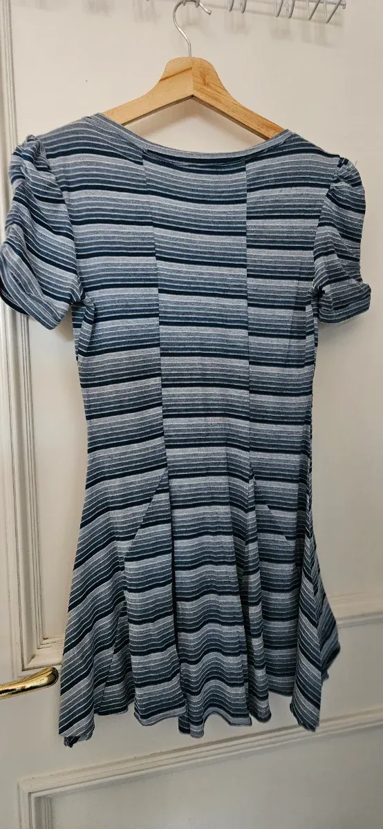 Camiseta estilo vestido rayas