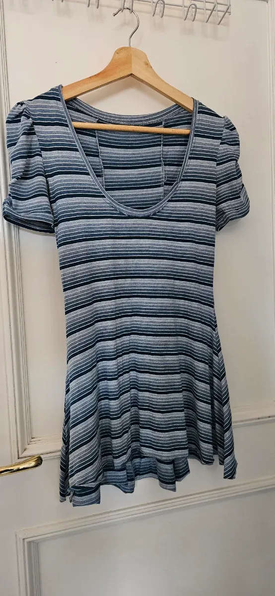 Camiseta estilo vestido rayas