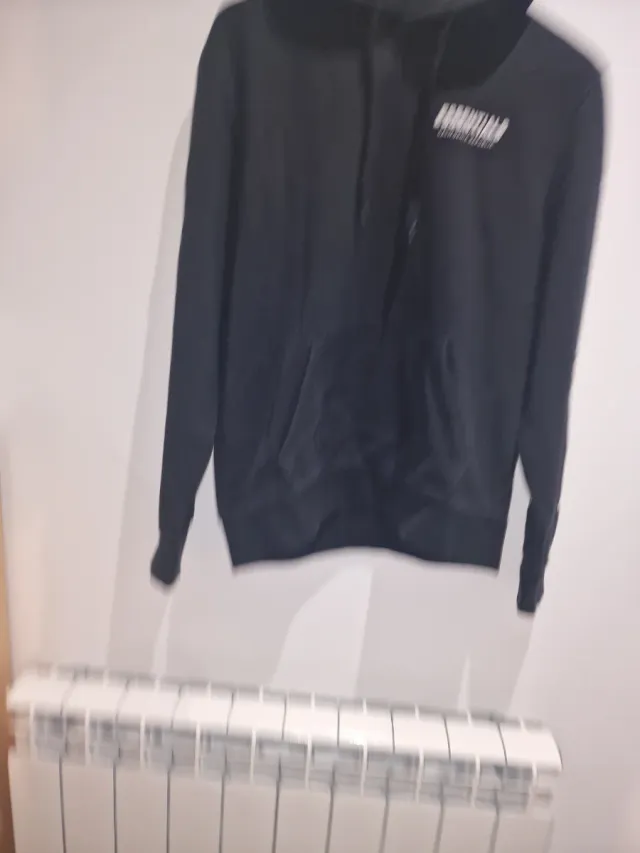 Sudadera Essentials Negra