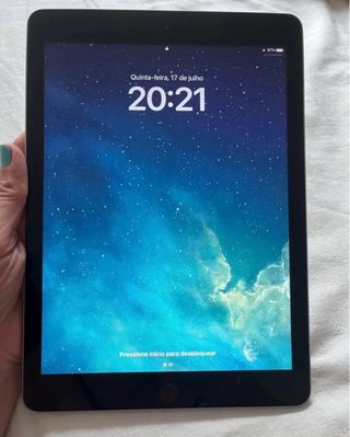 iPad 5ª Gen 128GB Plata