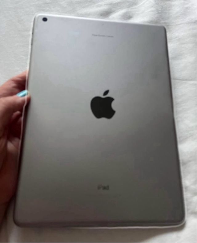 iPad 5ª Gen 128GB Plata