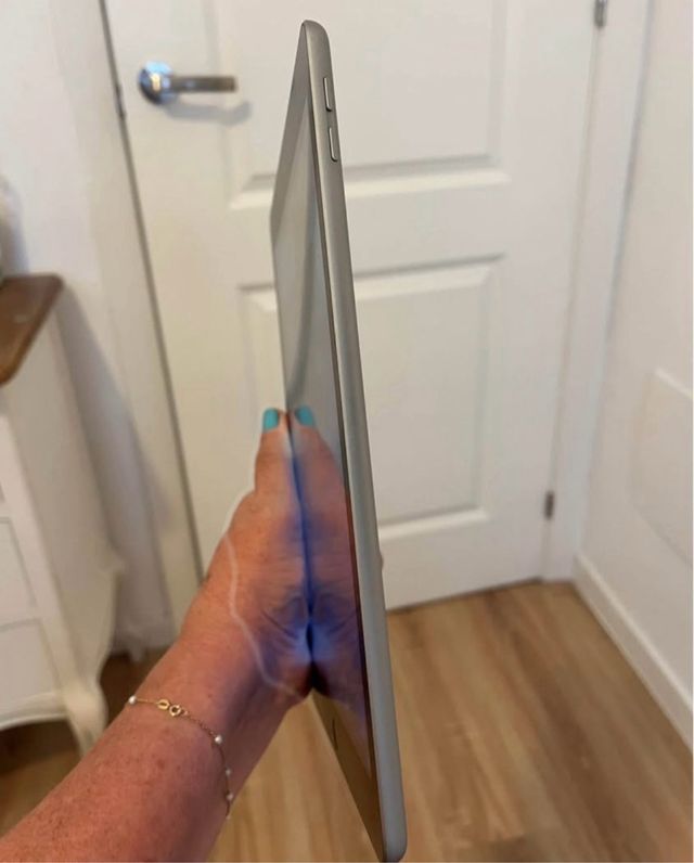 iPad 5ª Gen 128GB Plata