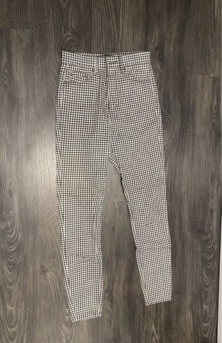 Vaqueros largos de cuadros blanco y negro