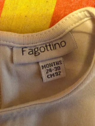 Maglietta bianca con coniglietto