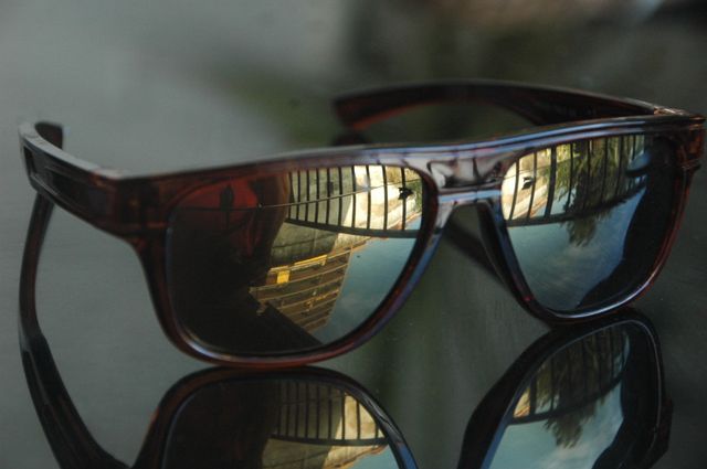 Occhiali da sole 5 unità a 4€ ciascuno