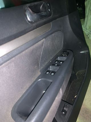 Puerta conductor Golf 5