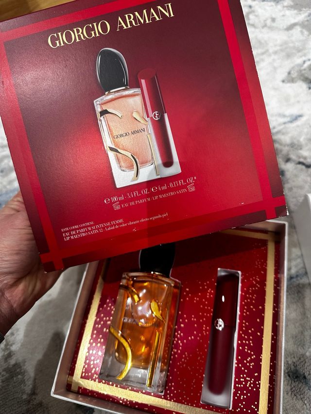 Cofre Giorgio Armani Si Eau de Parfum + Labial