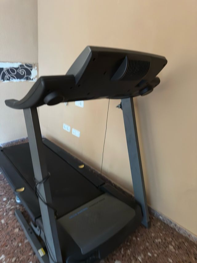 Cinta de Correr marca Pro Form 500 CX