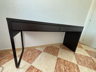 Escritorio Ikea Negro con 2 Cajones
