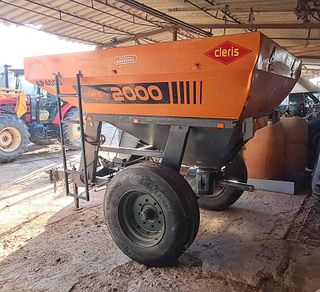 Abonadora agrícola Cleris