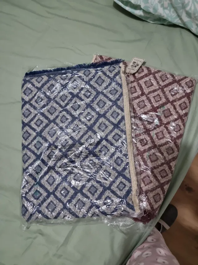 Pashminas azul y granate de Southern cotton.C Ingl