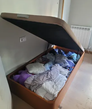 Estupendo Canapé abatible con almacenaje