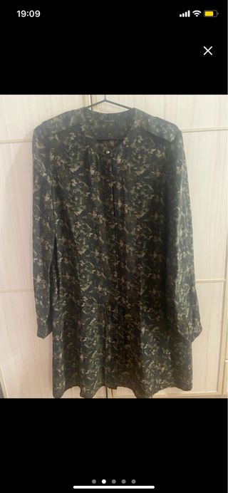 Vestido IKKS verde militar estampado