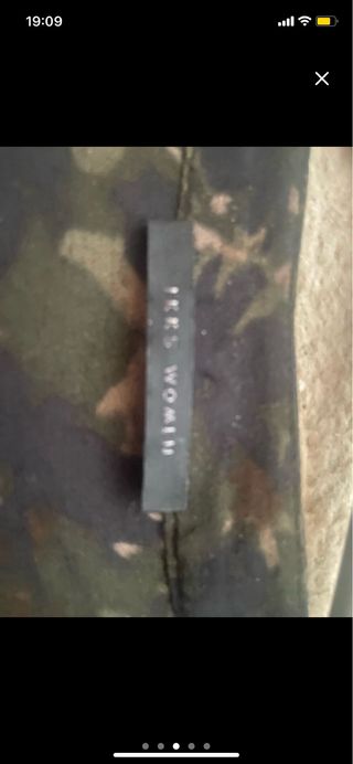 Vestido IKKS verde militar estampado