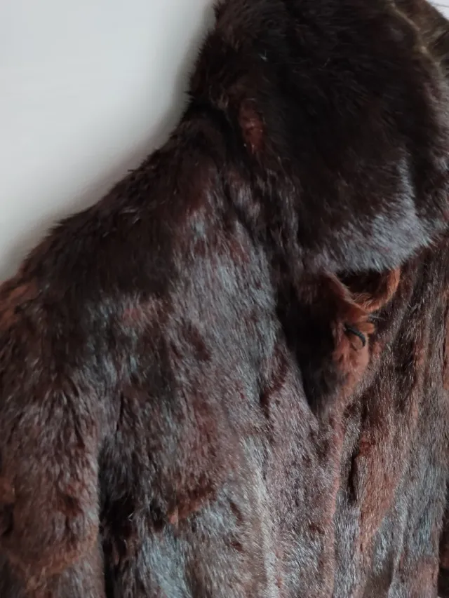 Chaquetón de pelo marrón