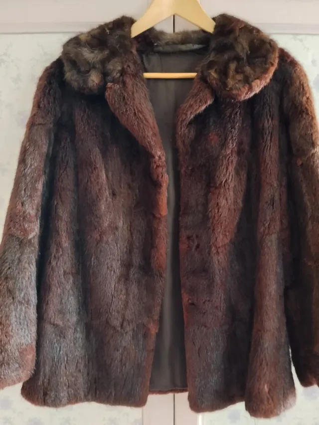 Chaquetón de pelo marrón