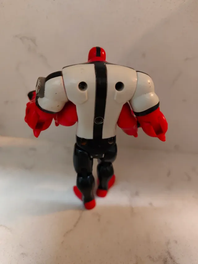 Figura Ben 10 Quattrobraccia