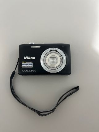Cámara Nikon Coolpix Negra 20.1 MP