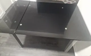 Mesa extensible cristal negro patas metal