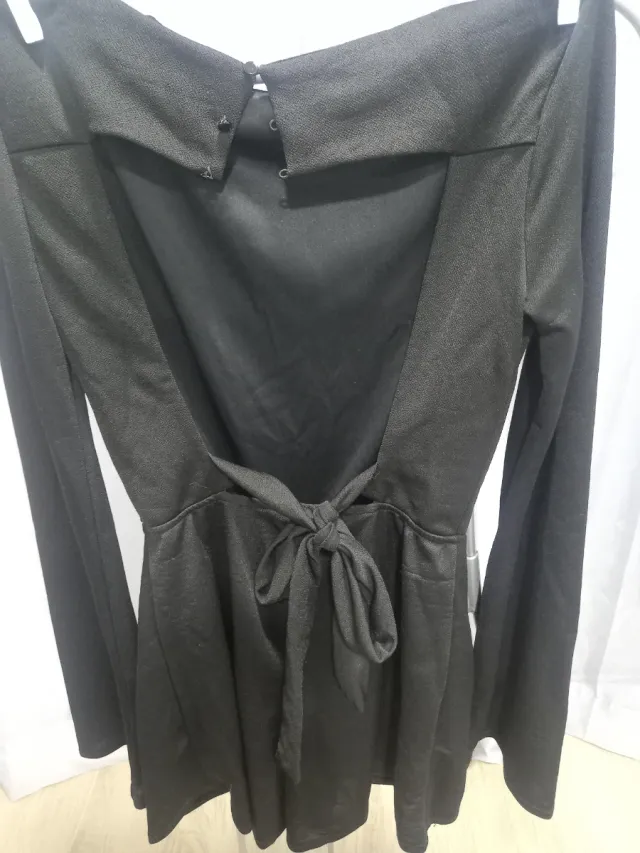 Mono corto negro manga larga