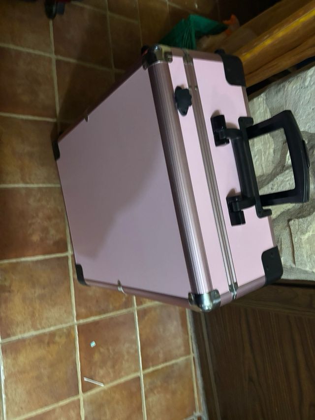 Maletín tocador de viaje rosa
