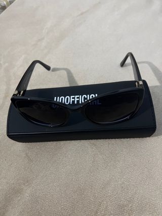 Gafas de sol negras