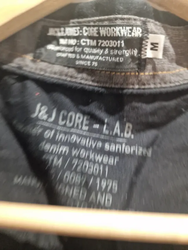 Camisa J&J CORE - L.A.B. Negra