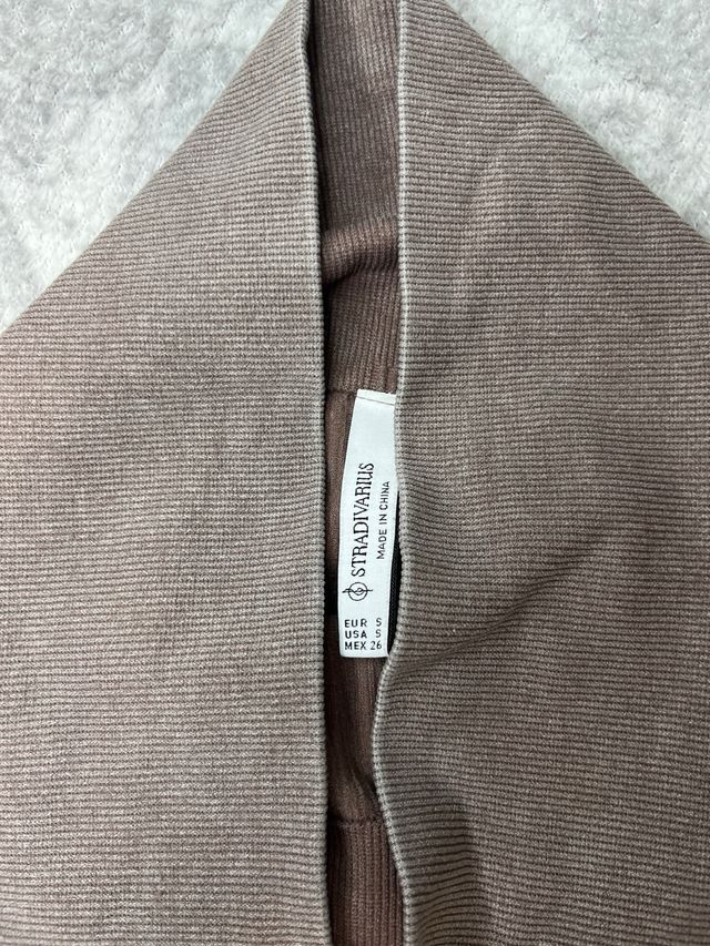 Mallas Gym Stradivarius Talla S, sin costura atras