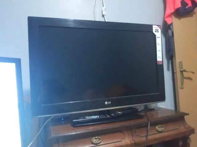 Televisión LG Pantalla Negra