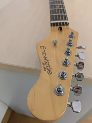 Guitarra Eléctrica Entwistle EST100