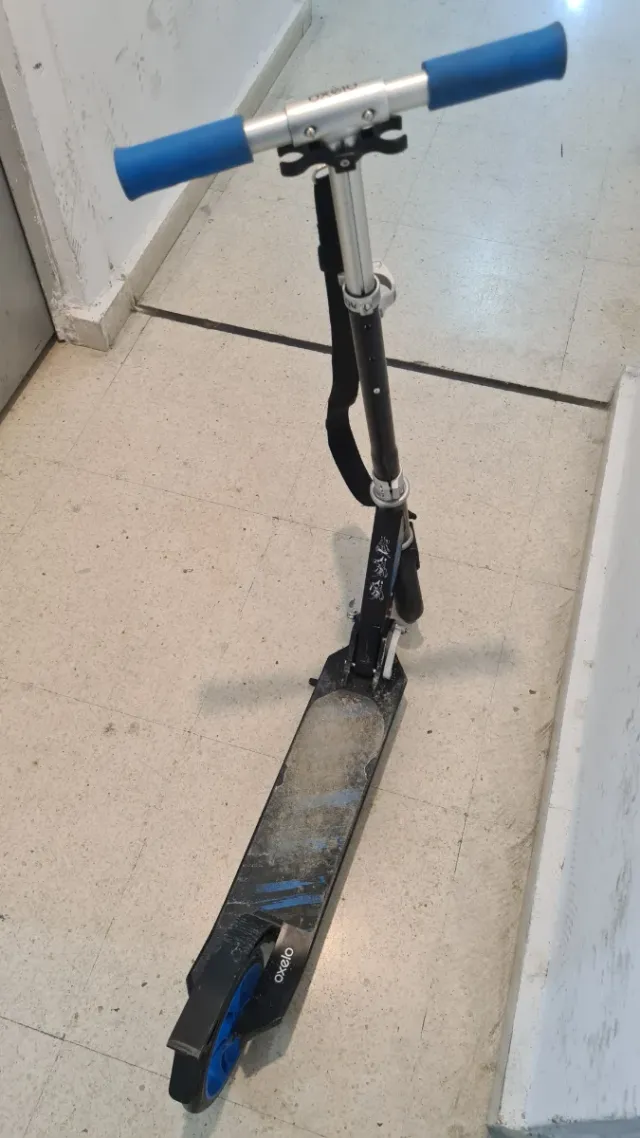 Patinete Oxelo azul Mid 7.