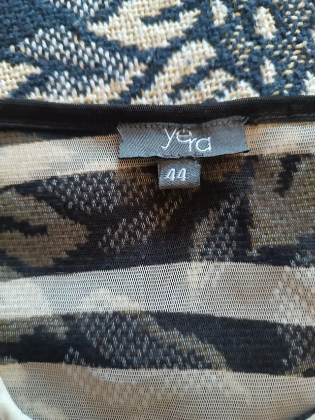 Top sin mangas estampado animal