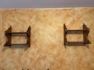 Scaffali in legno stile messicano