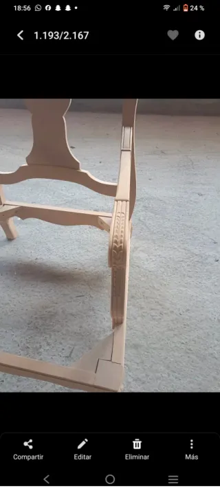 Armazónes de sillones  de madera antiguo.