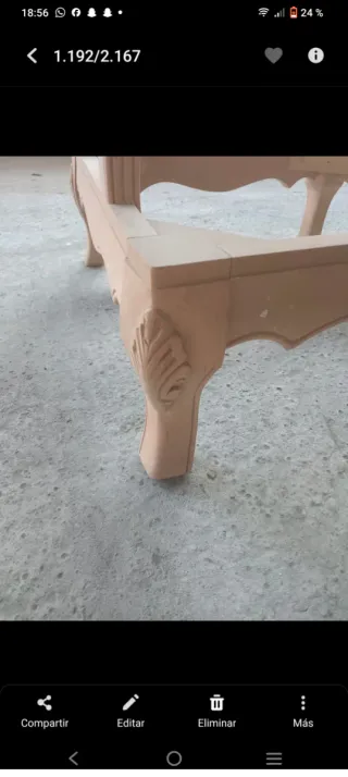 Armazónes de sillones  de madera antiguo.