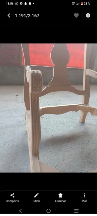 Armazónes de sillones  de madera antiguo.