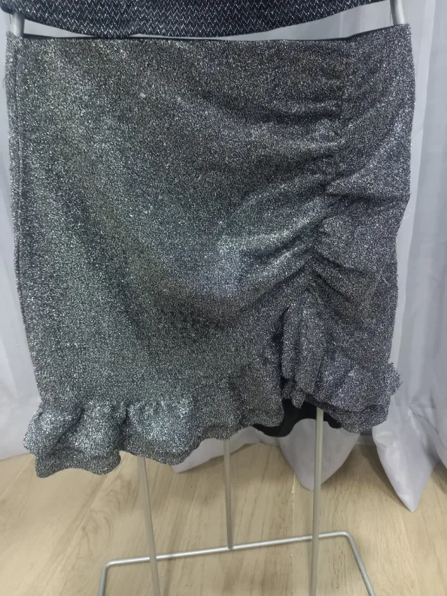 Falda mini fiesta volantes plateada