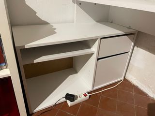 Escritorio esquinero blanco